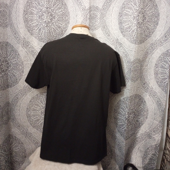 NWOT Strangers Things Unisex Black T-shirt Size Large - Picture 5 of 8